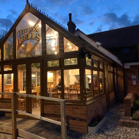 The Six Bells Hotell Beenham Eksteriør bilde