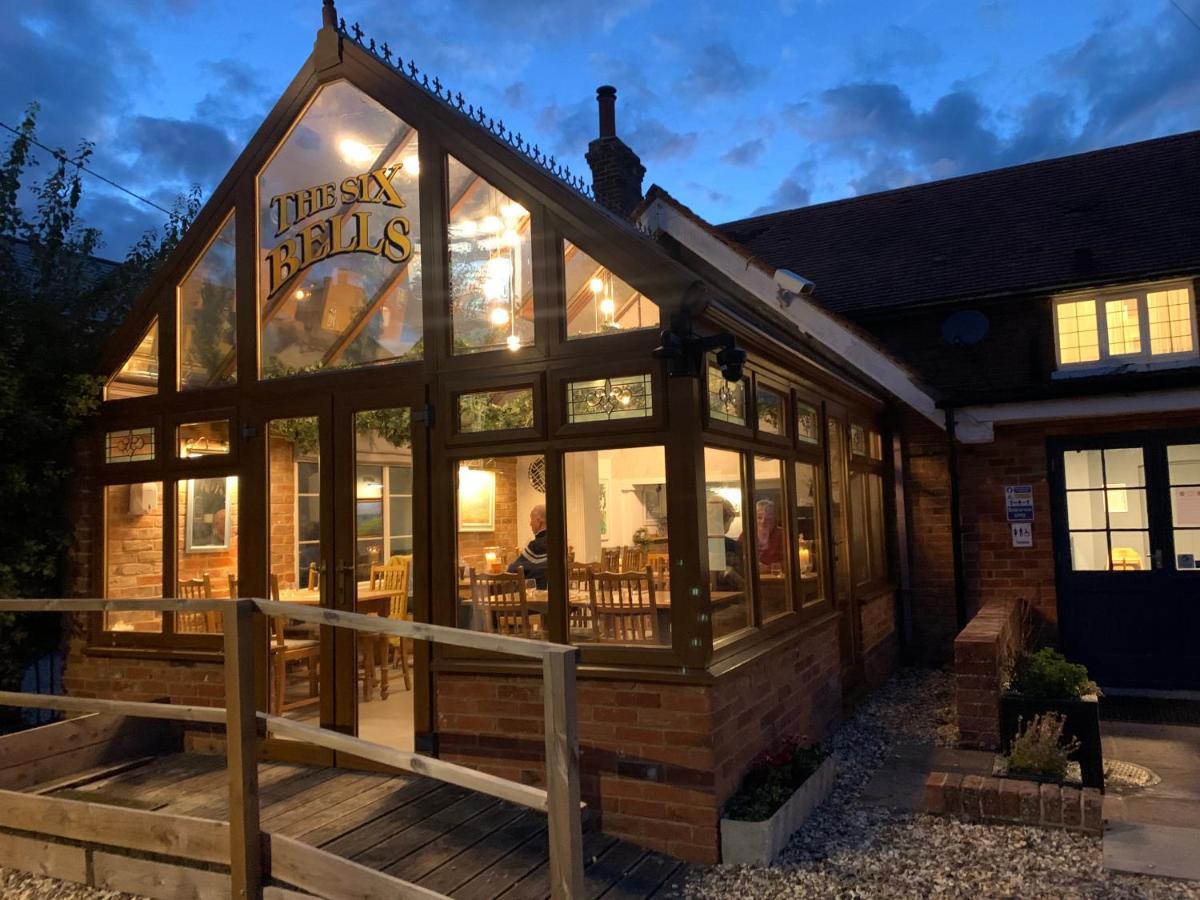 The Six Bells Hotell Beenham Eksteriør bilde